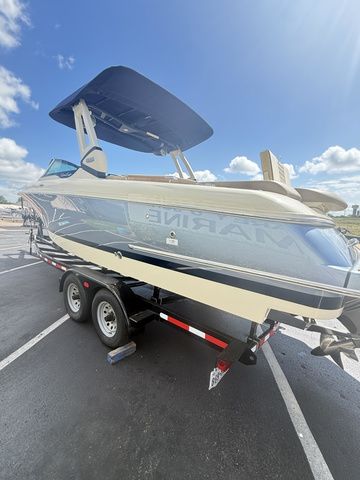 2026 Chris-Craft Bowrider Sportster WALKTHROUGH WINDSHIELD LUXURY B - 46