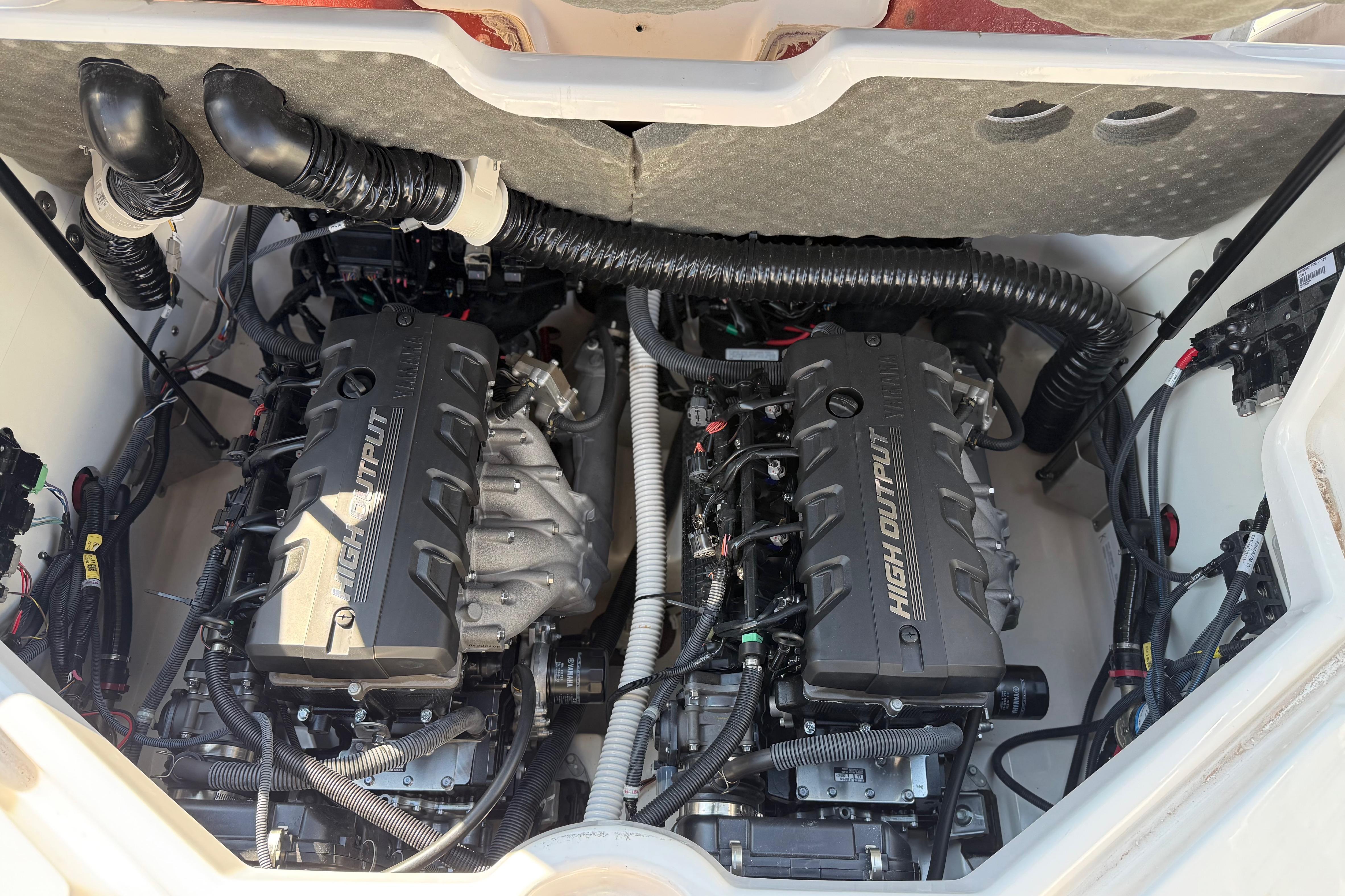 2022 Yamaha Boats 212XE engine compartment with dual high-output engines.