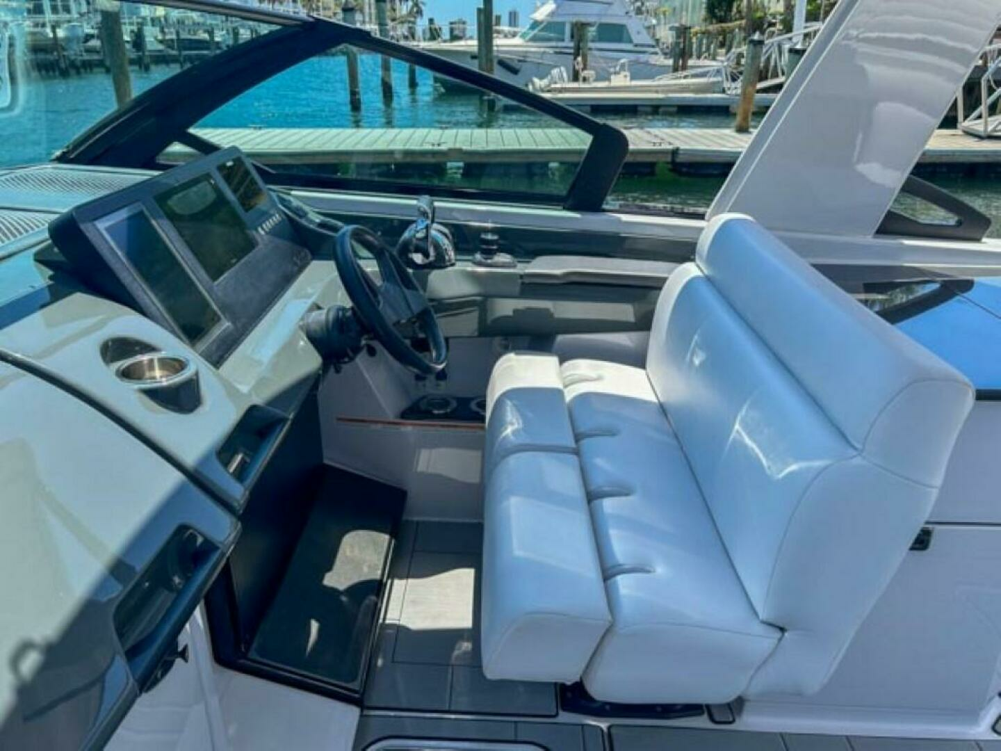2020 Aviara AV32 OB - Image 15