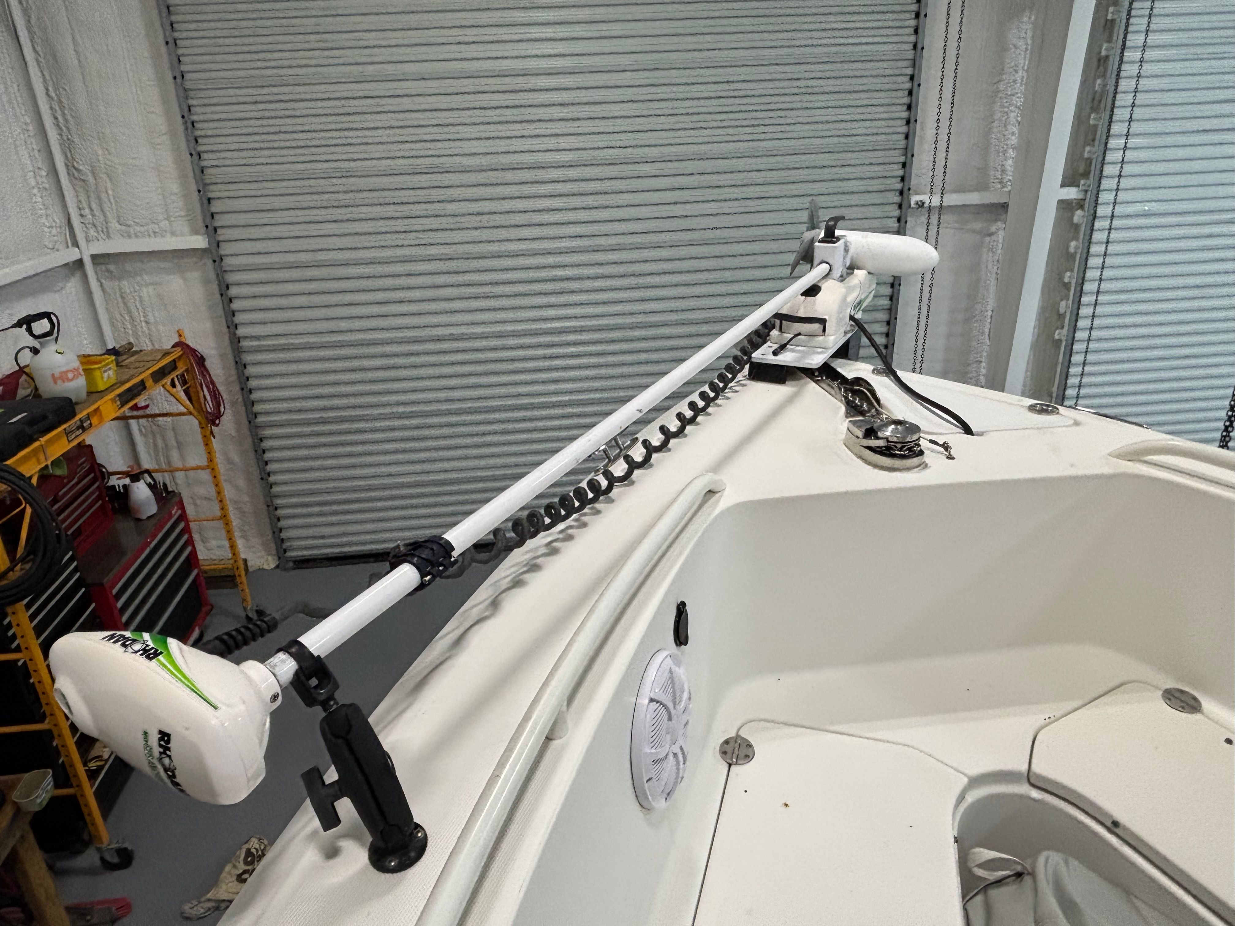 2007 Everglades 2400 - 10