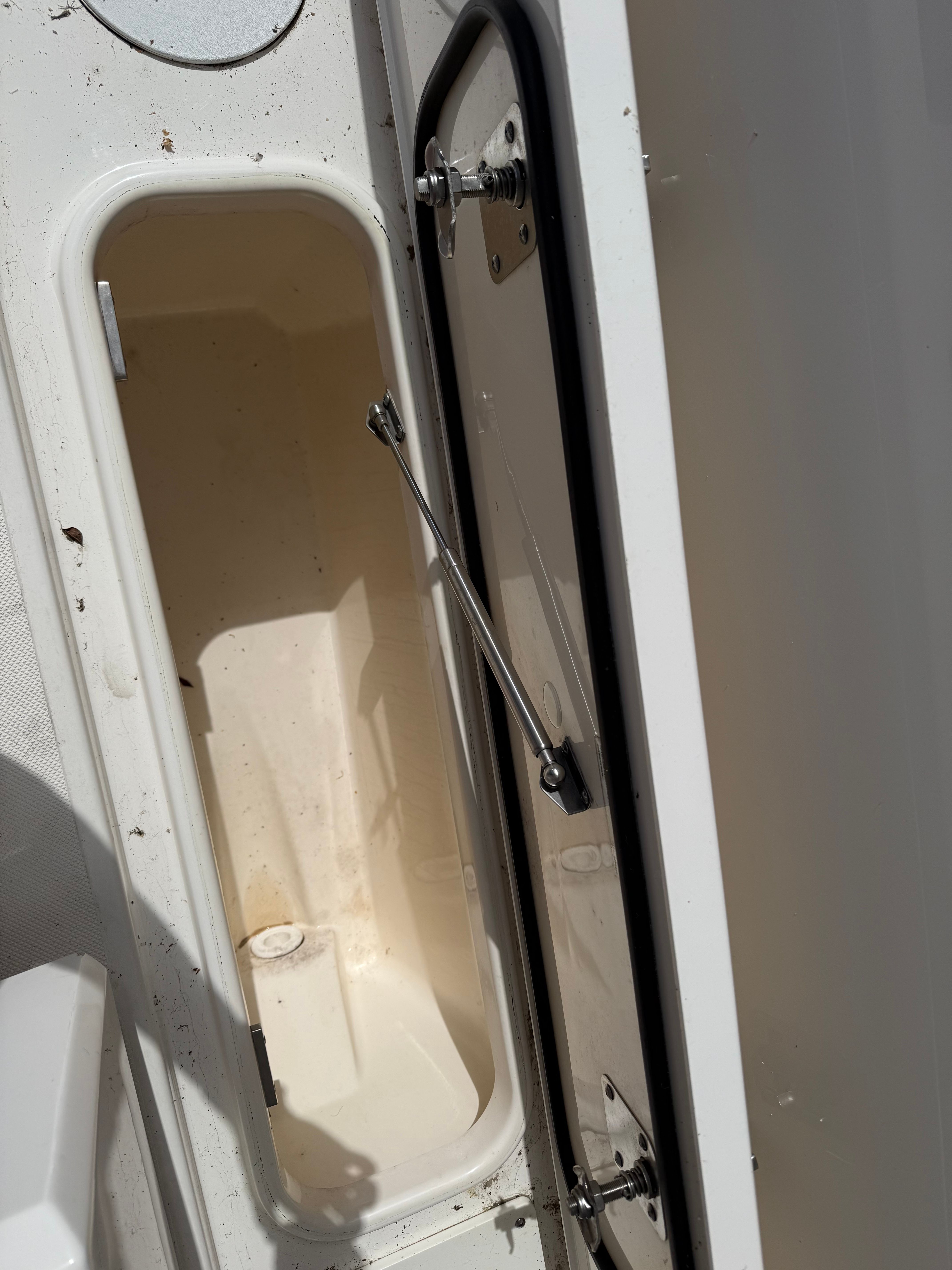 2024 Tiara Yachts 38 LS - 49