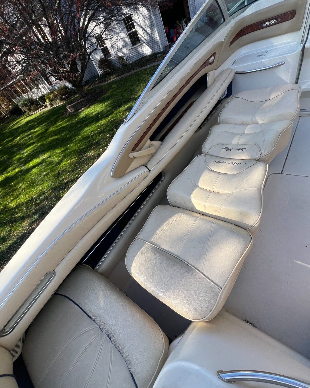1999 Sea Ray 230 Overnighter - 85