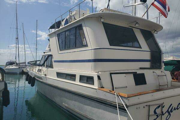 1985 Californian 5239 Cockpit Motor Yacht
