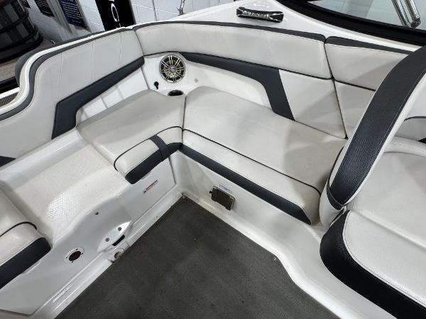 2014 Yamaha Boats 212X interior seating with white and black upholstery.