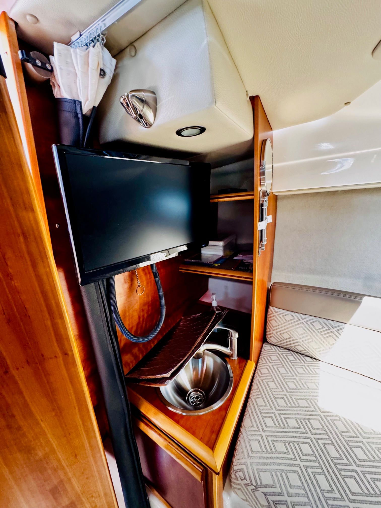 2020 Cutwater C-24 Coupe - 25