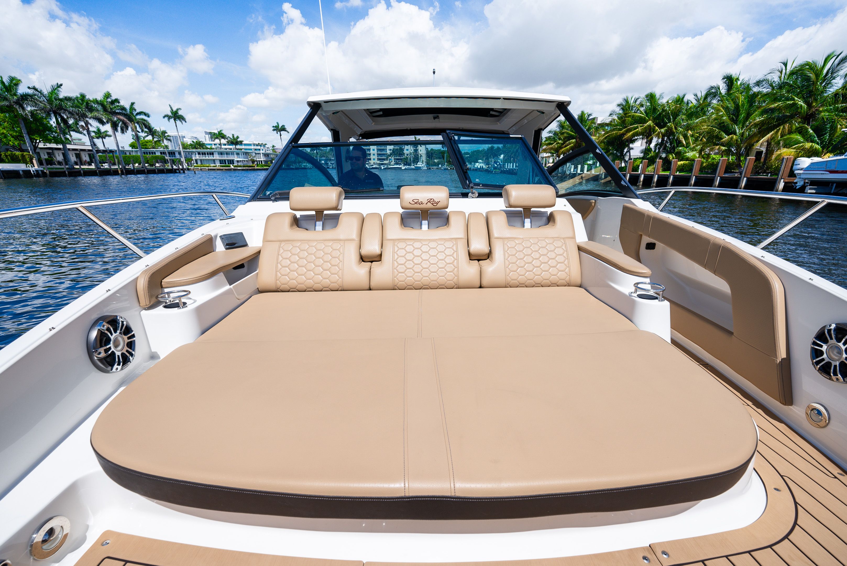 2020 Sea Ray Sundancer 320 - 37