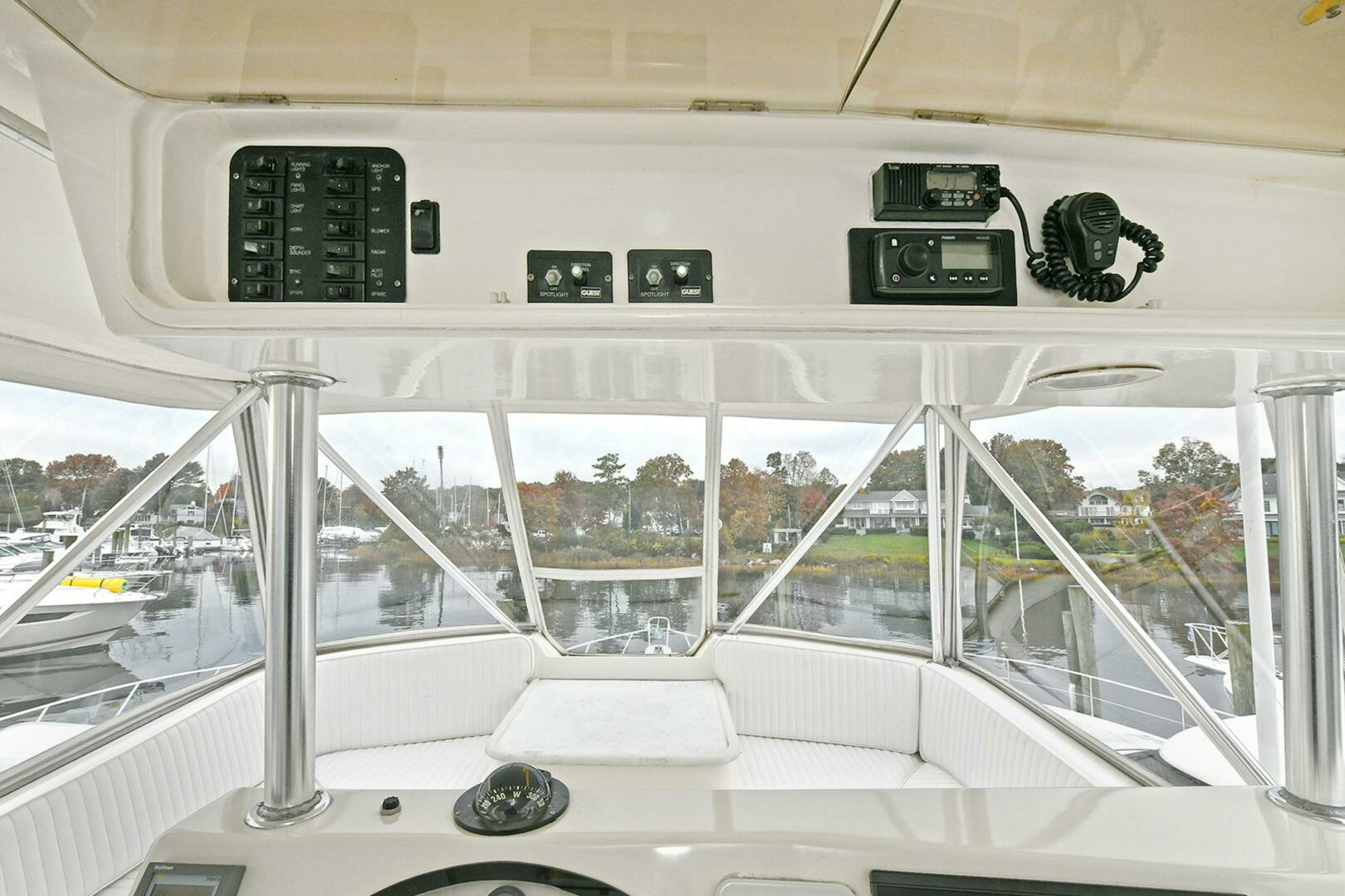 2001 Ocean Yachts 52 Super Sport - Image 27