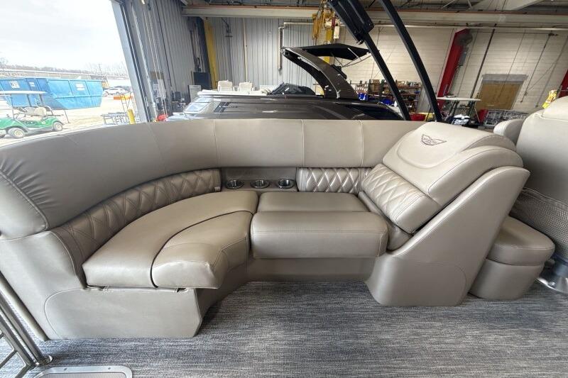 Luxurious seating on the 2026 Bennington 24 LXS Quadbench pontoon boat, featuring premium upholstery.
