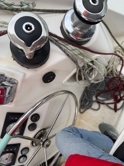 Electric and std Harken winch IMG_1741.jpeg