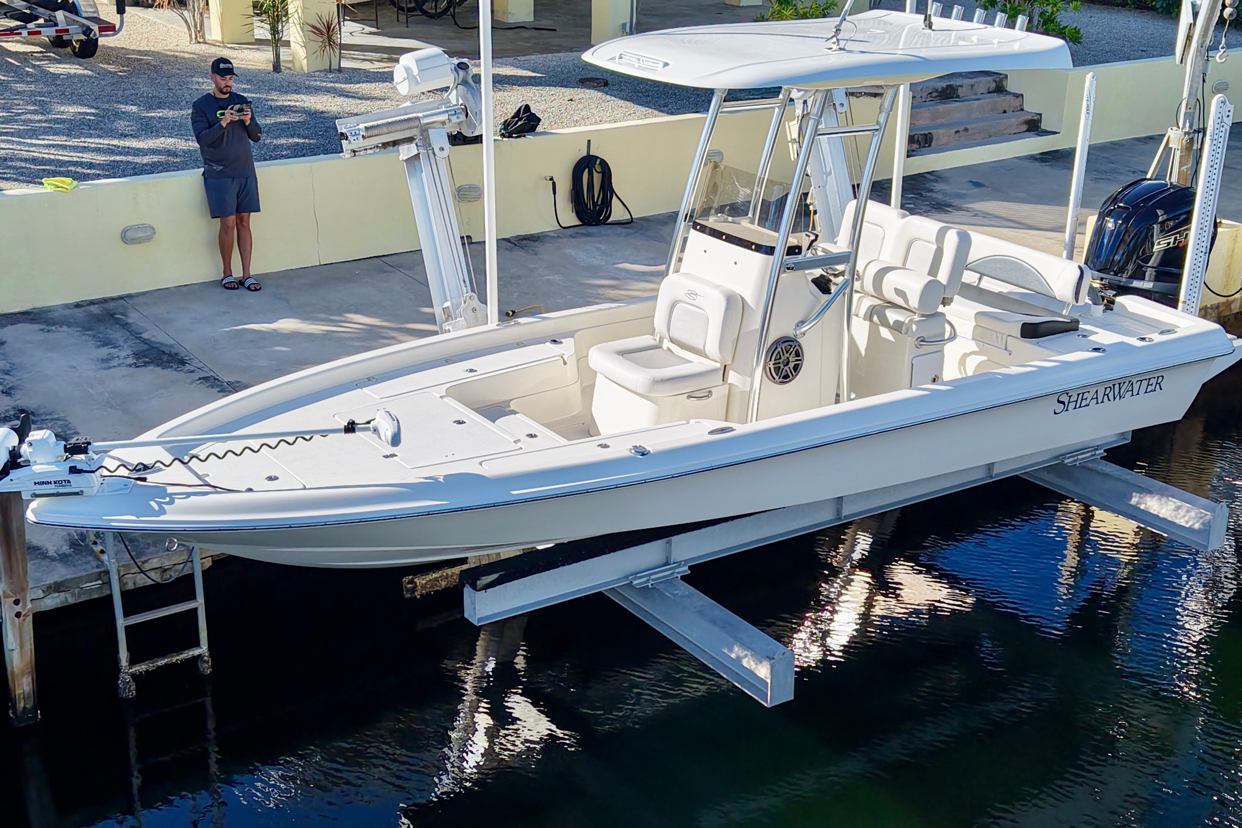 2022 ShearWater 23 LTZ