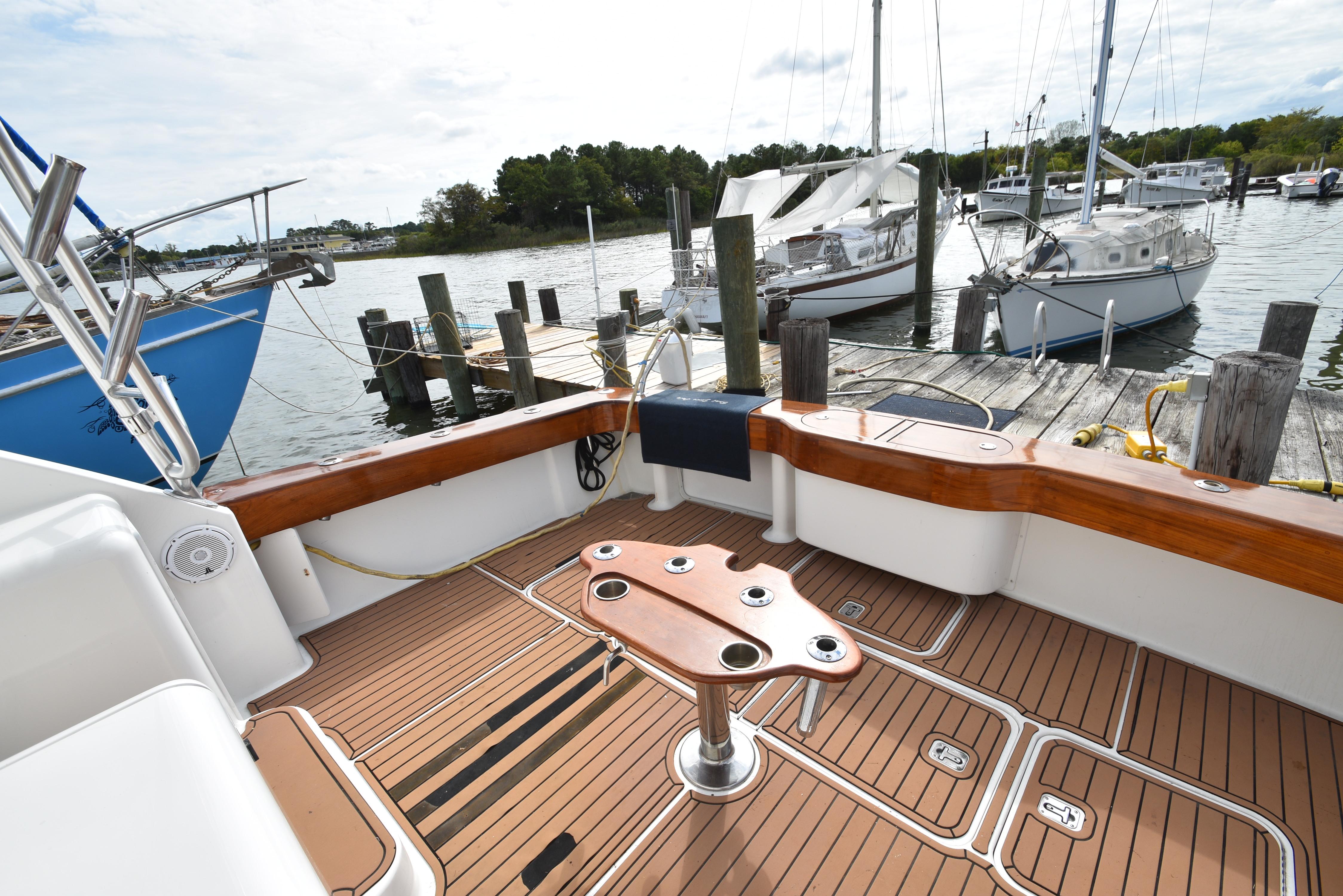 2003 Viking 45 Express - 53