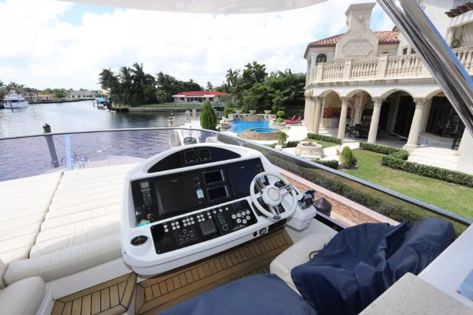 2015 Sunseeker Yacht - Image 3