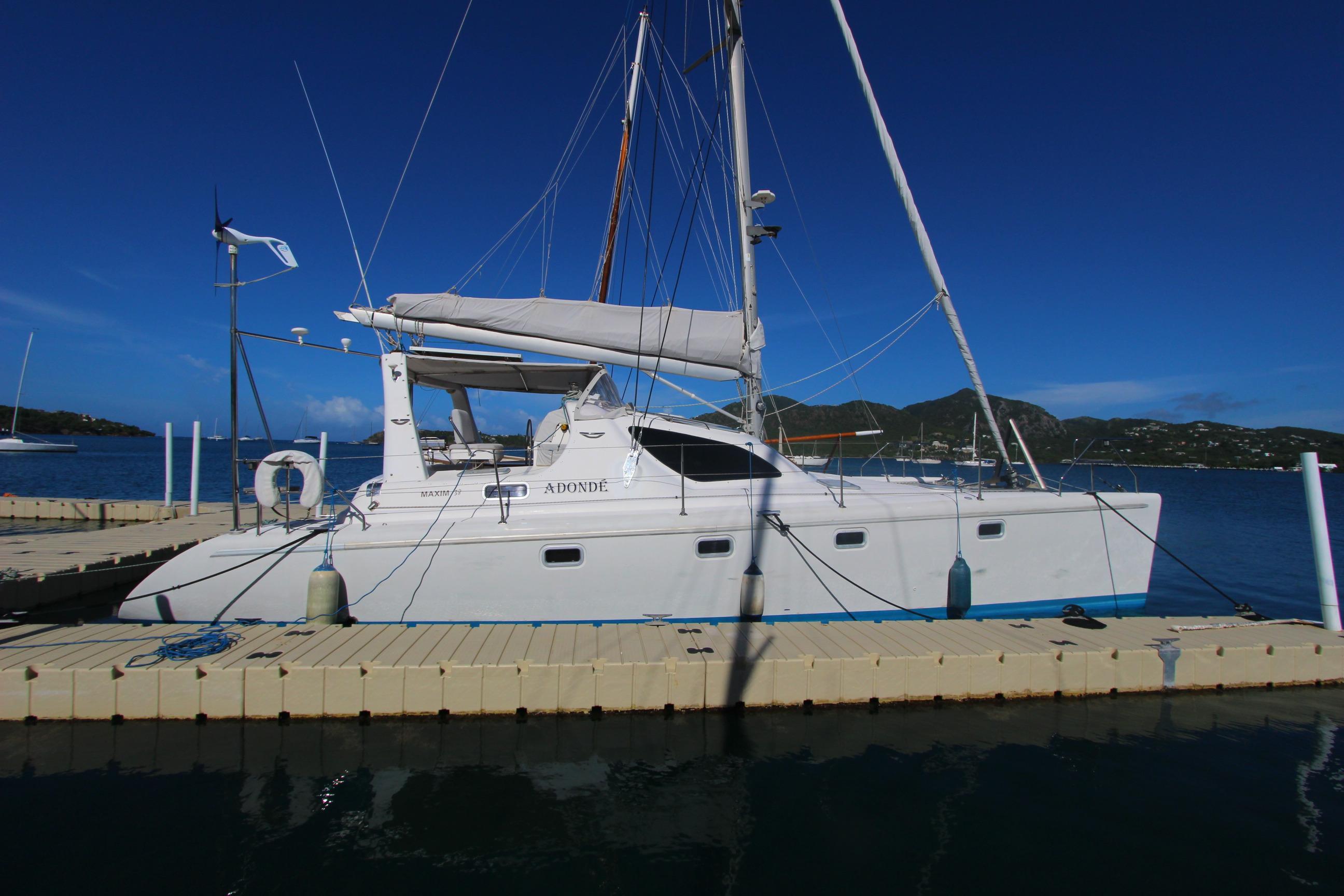 2001 Maxim Yachts 380