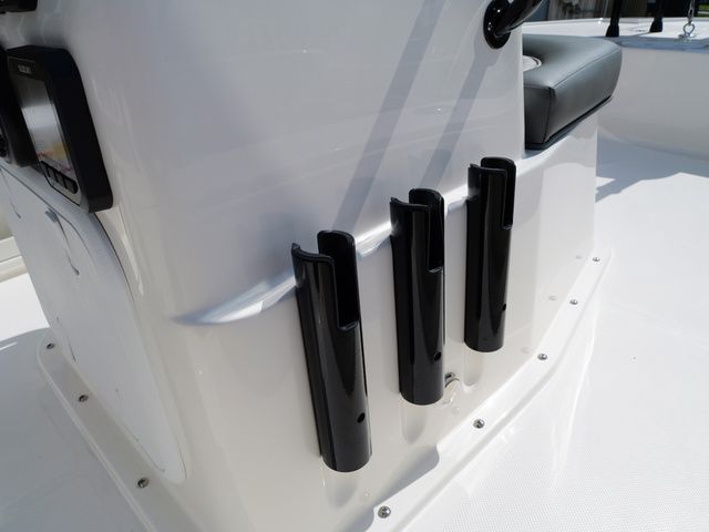 2027 Spyder FX17 Flicker - 11