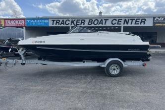 2017 Bayliner 195 Deck Boat