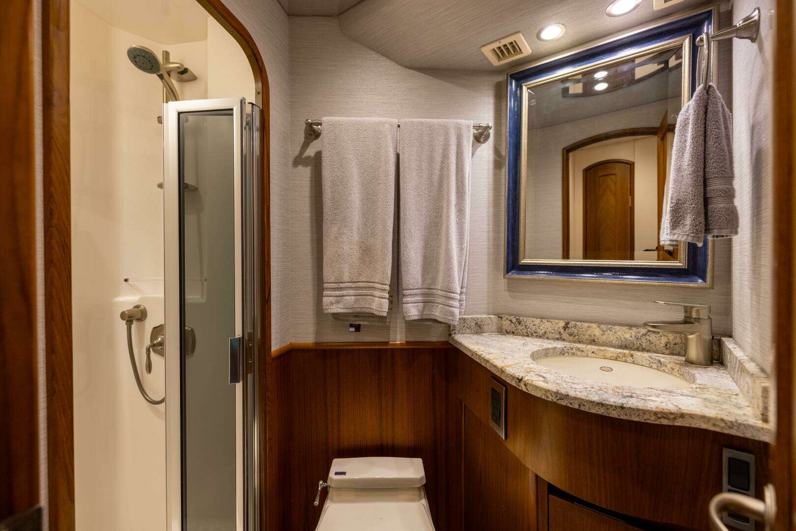 2011 Viking 70 Convertible - Image 59