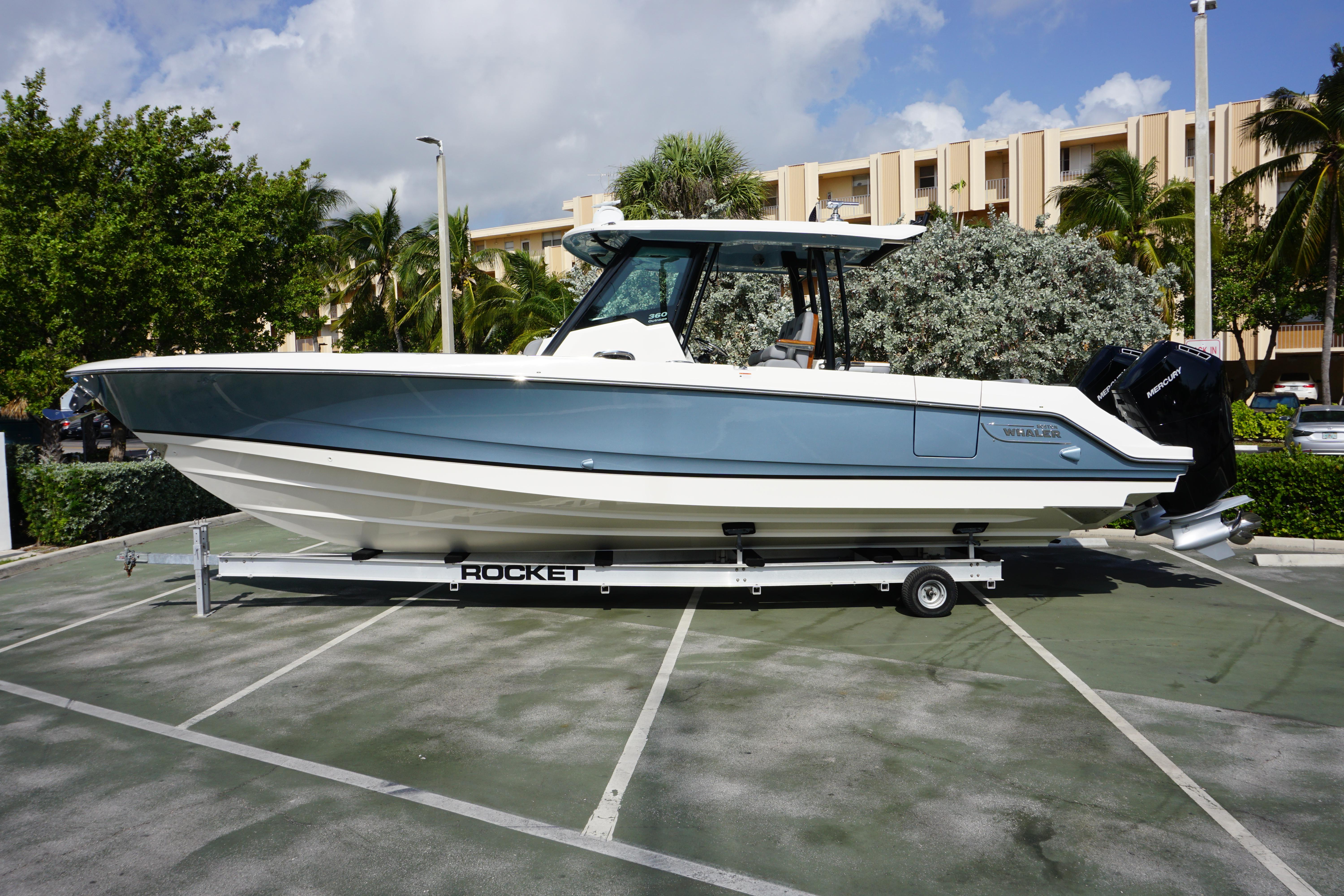 2024 Boston Whaler 360 Outrage