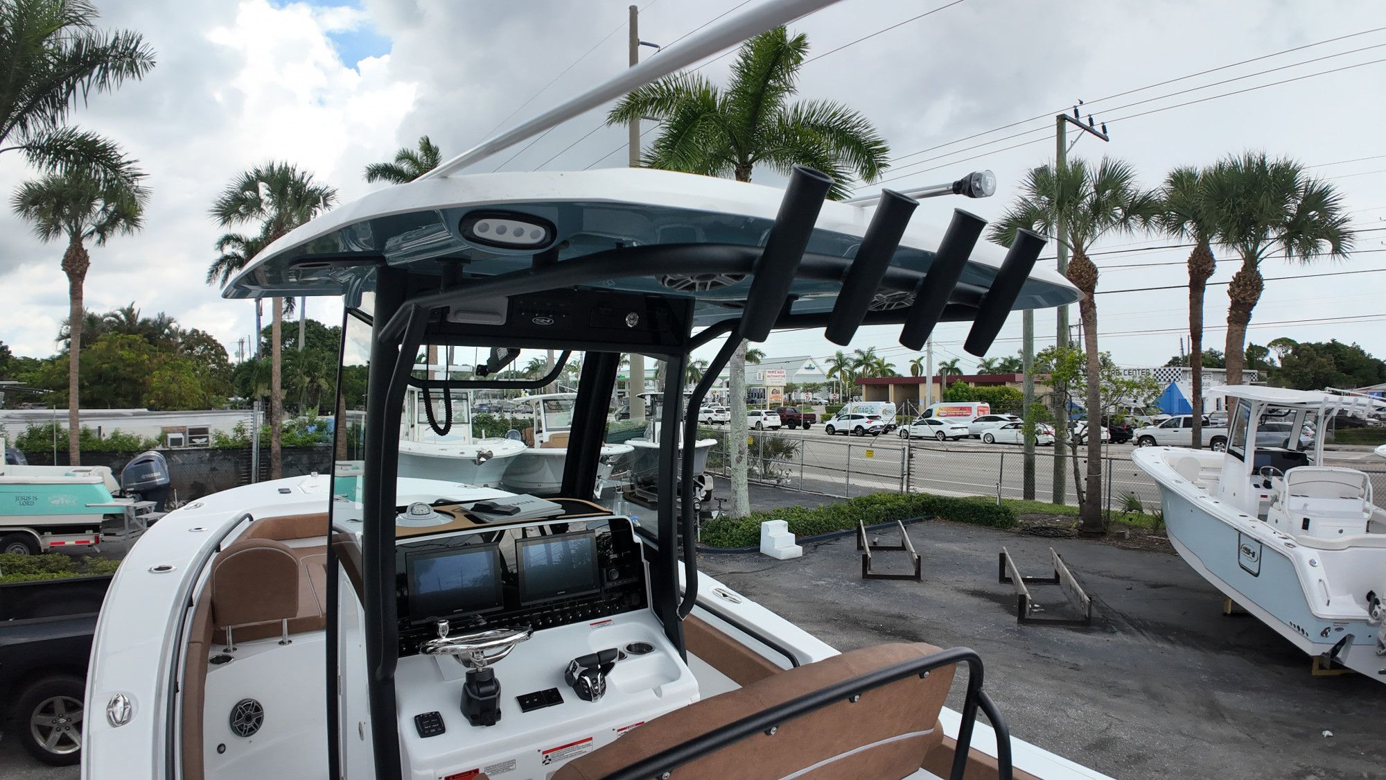 2027 Sea Hunt Ultra 265 SE - 29