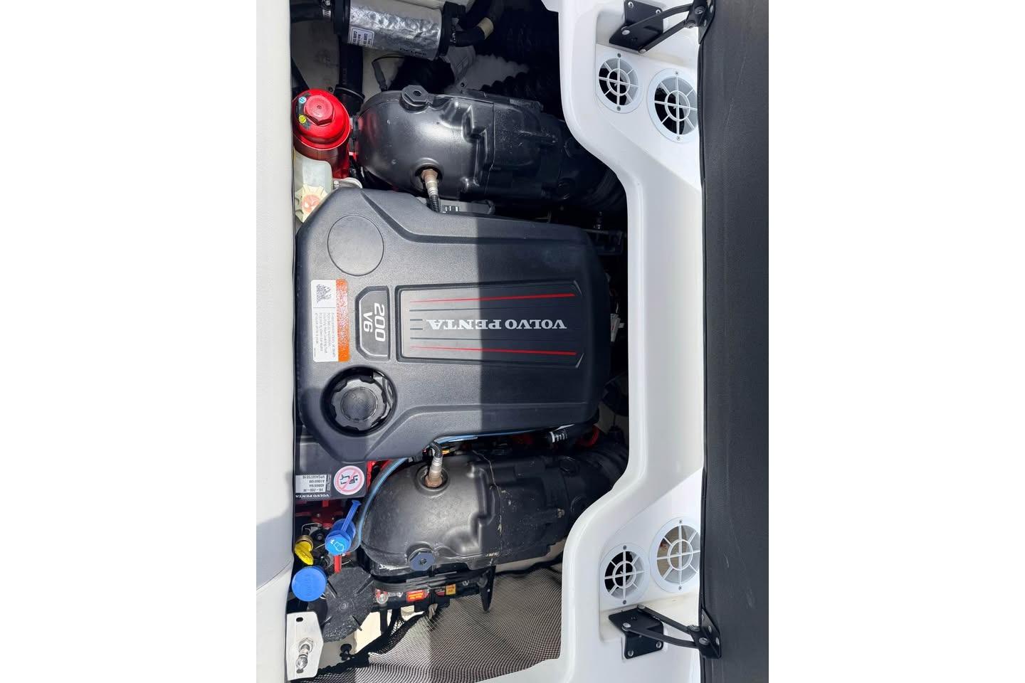 Volvo Penta engine in 2019 Regal 1900 ES Bowrider boat.