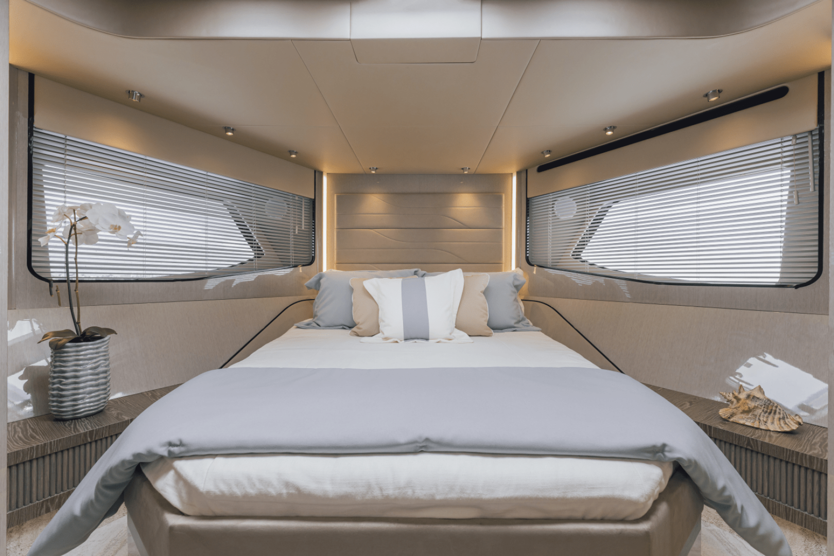 2027 Cruisers Yachts 57 FLY - Image 96