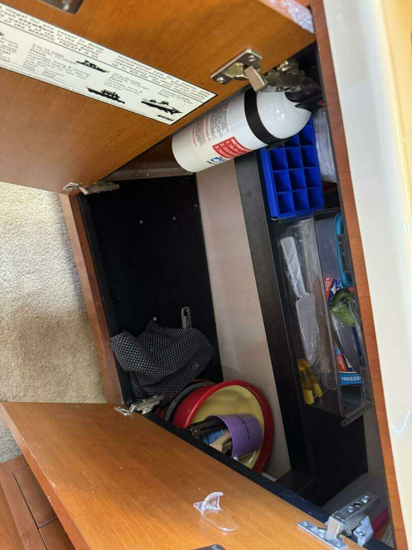 2003 Cruisers Yachts 3772 - Image 114