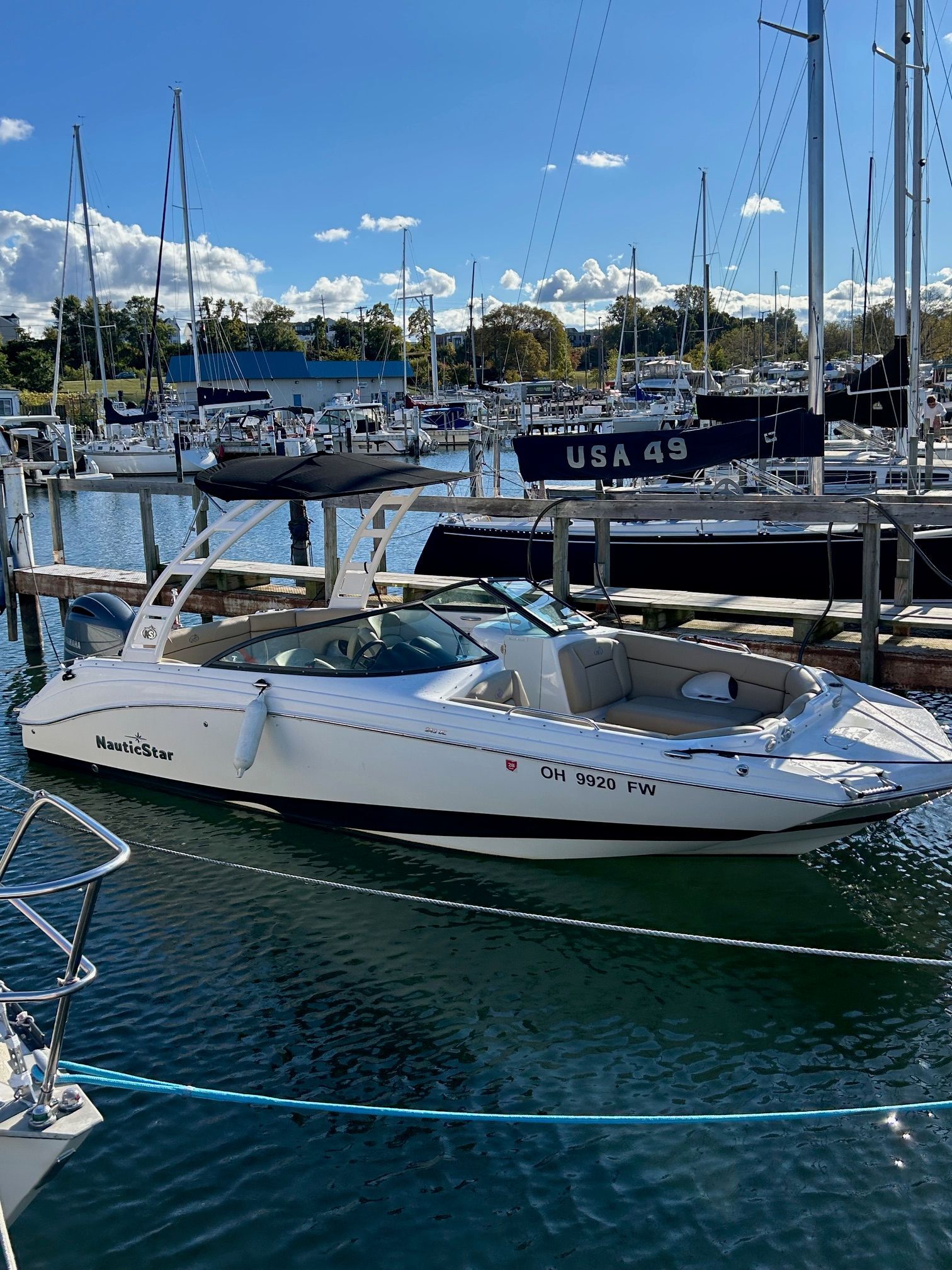 2020 NauticStar 243 DC - 5