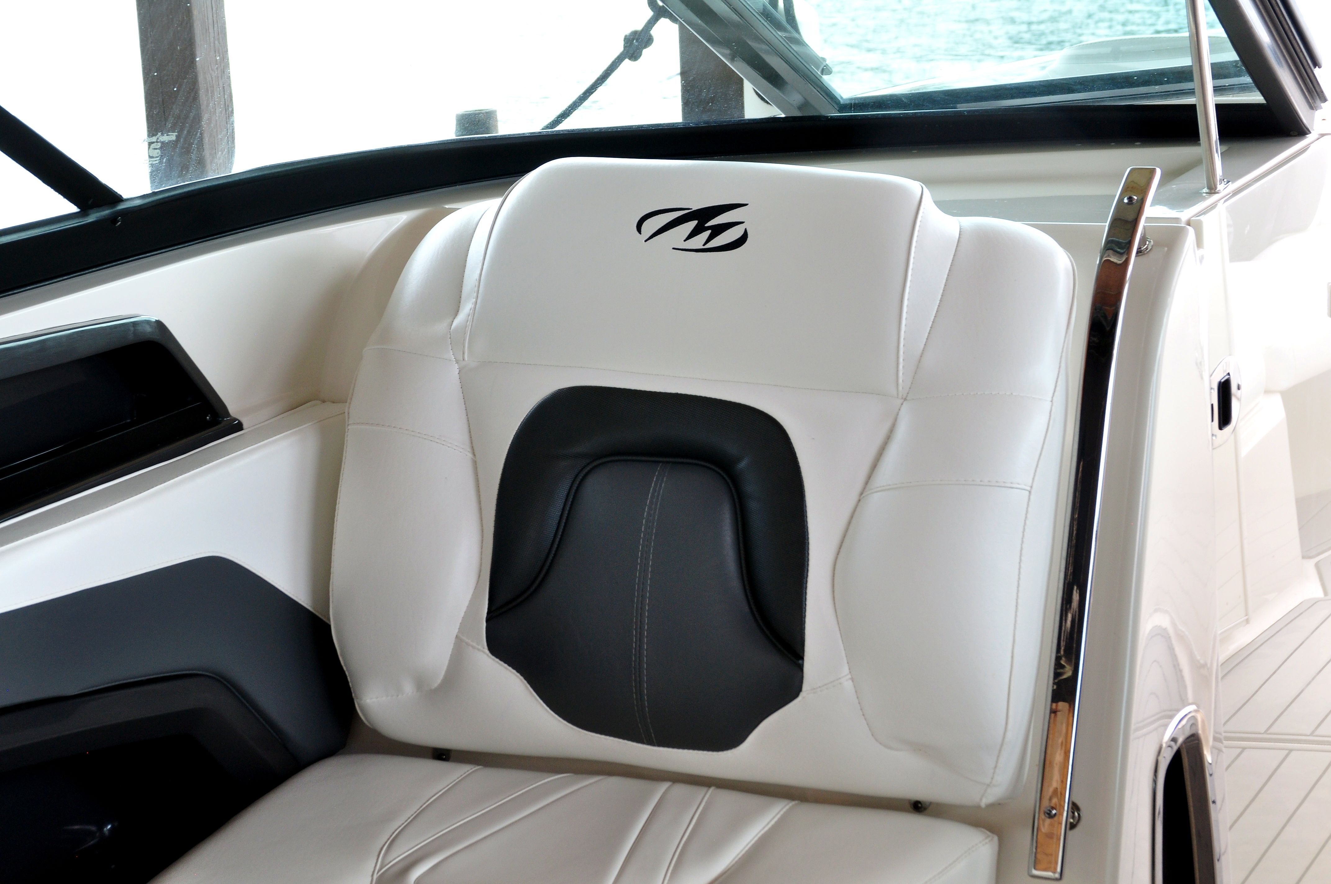 2014 Monterey 328SS Super Sport - 39