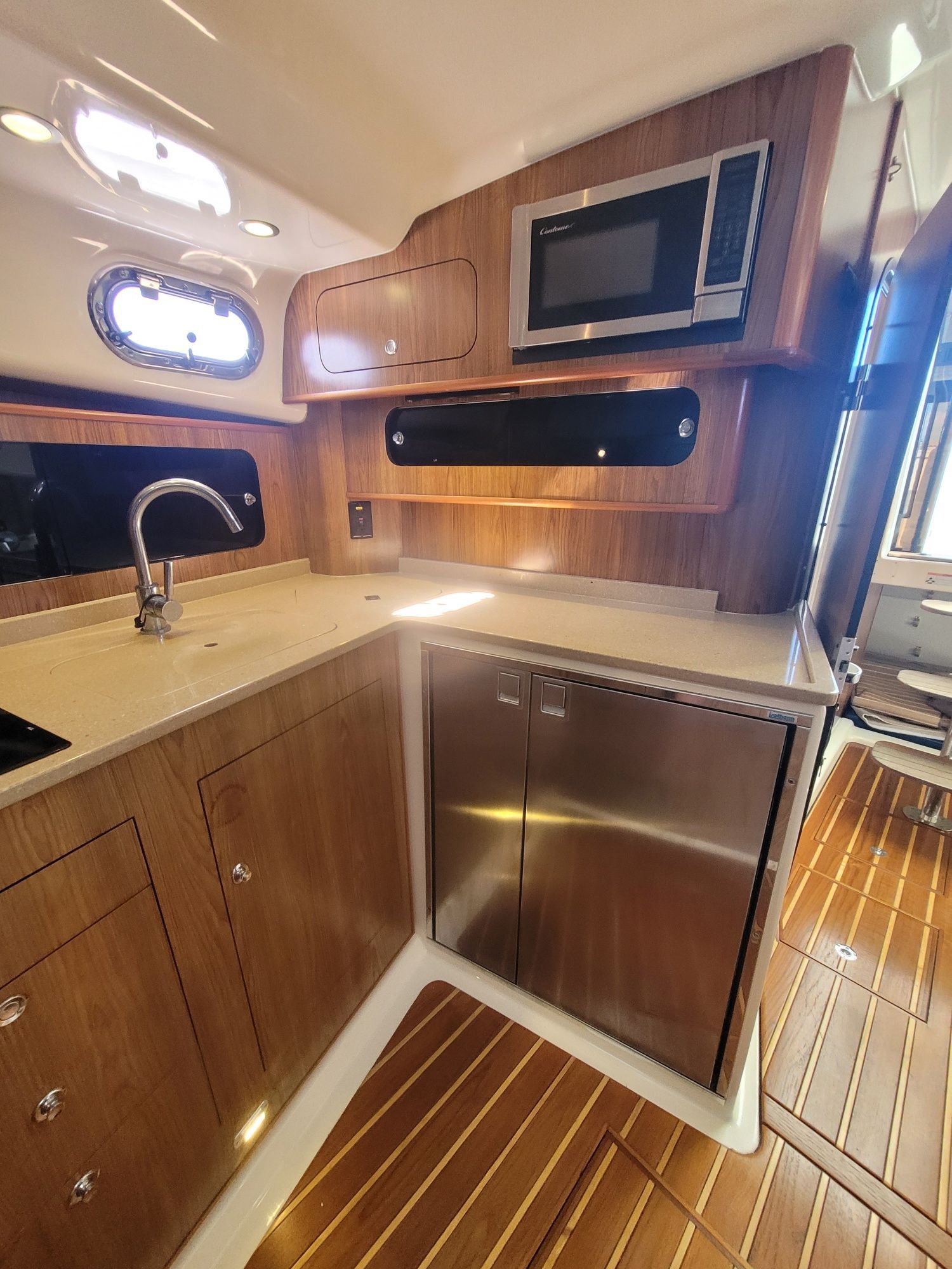 2009 Pursuit OS 375 Offshore - 26
