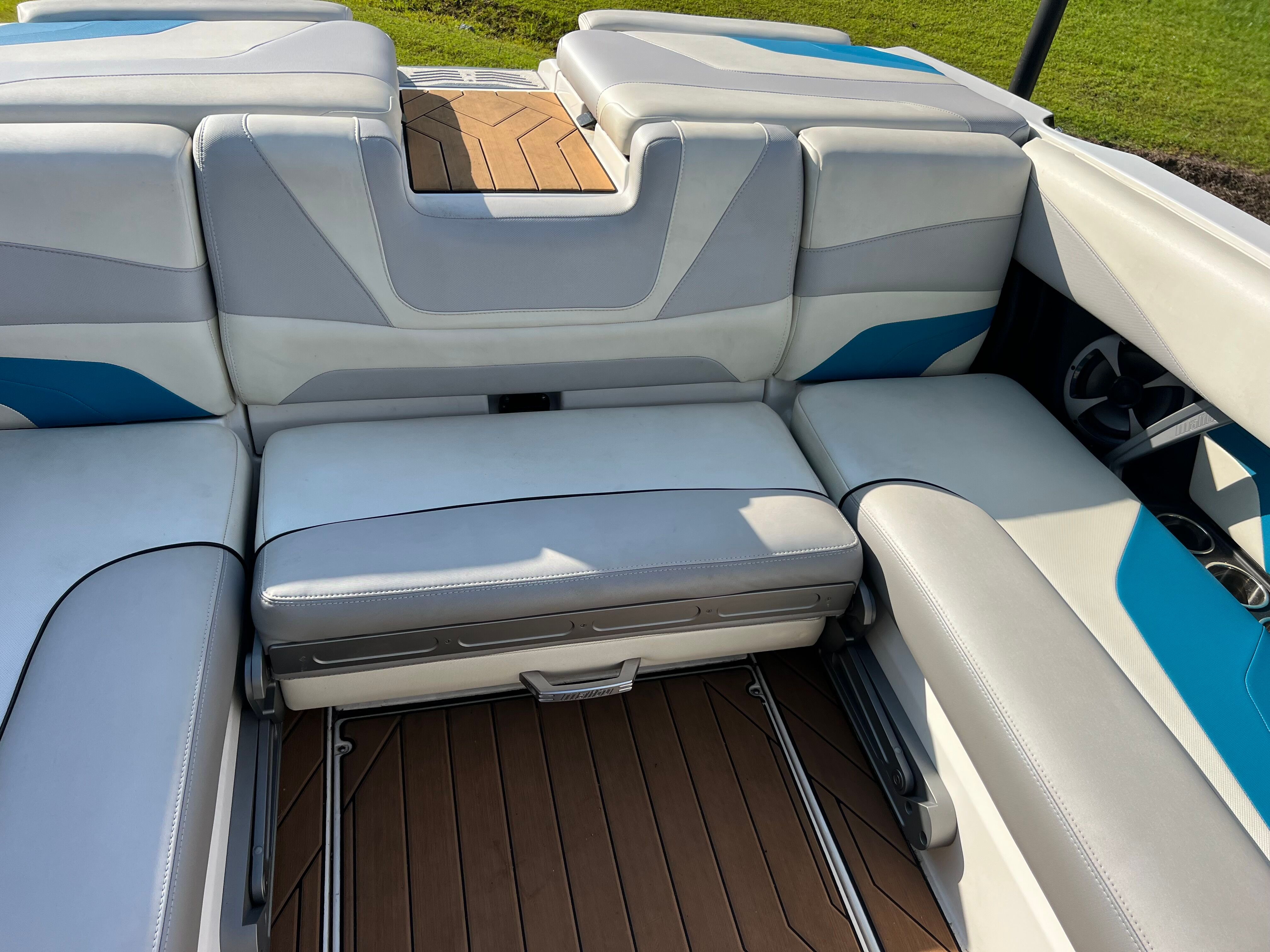 2018 MALIBU 22 MXZ - Image 10