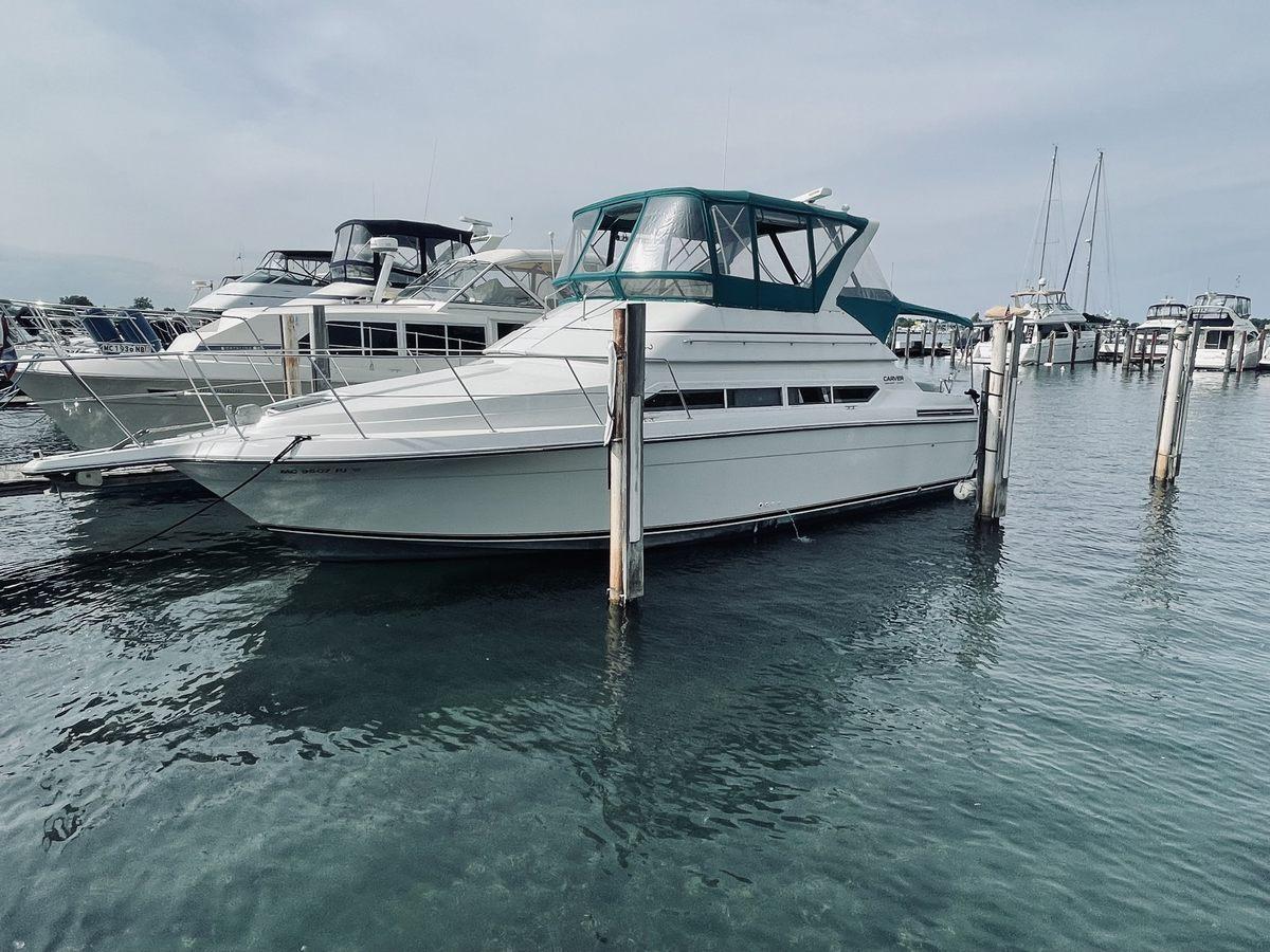 1995 Carver 380 Santego
