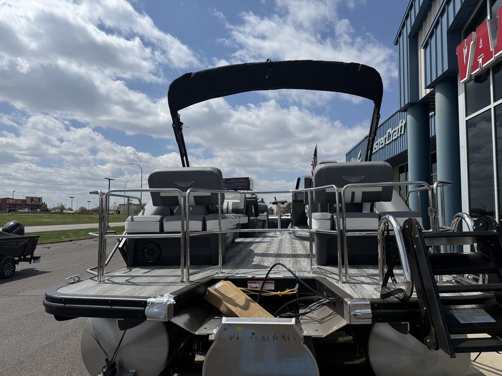 2026 Bennington 24 M Sport Lounge - 33
