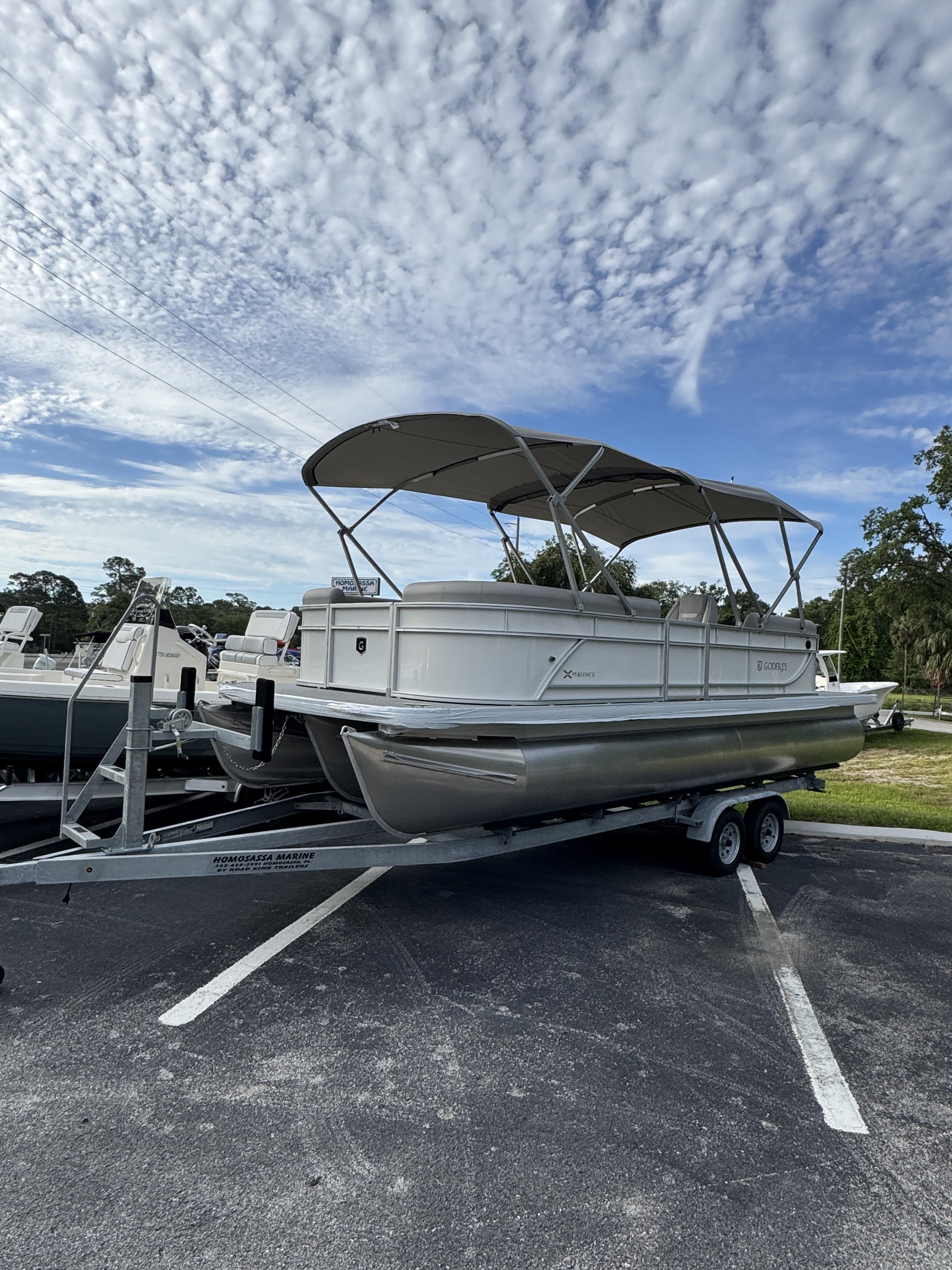 2026 Sweetwater Xperience Split Bench SW 2286 SBX Tri Toon - 3