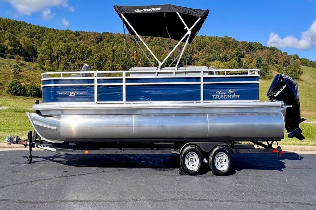 2026 Sun Tracker Sportfish 24 XP3
