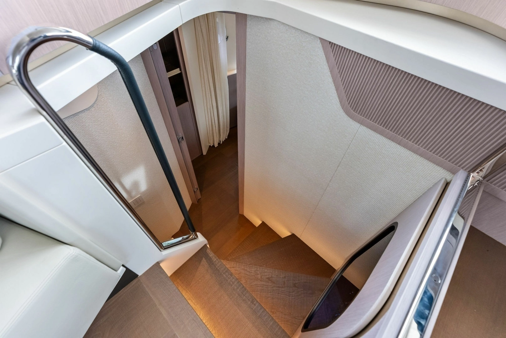 2026 Absolute 62 Navetta - Image 28