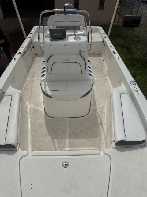 2015 Tidewater 2100 Bay Max - 12