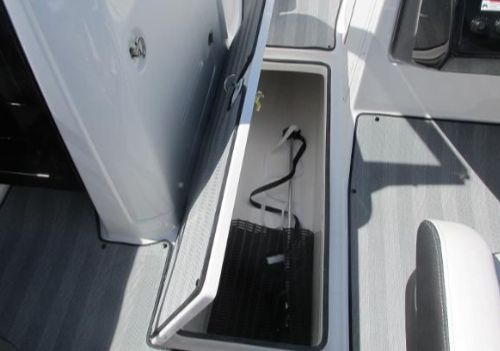 2019 Yamaha Boats AR240 - 9