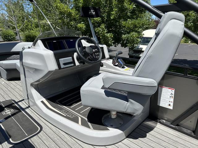 2025 Harris Solstice 230 SL - 33