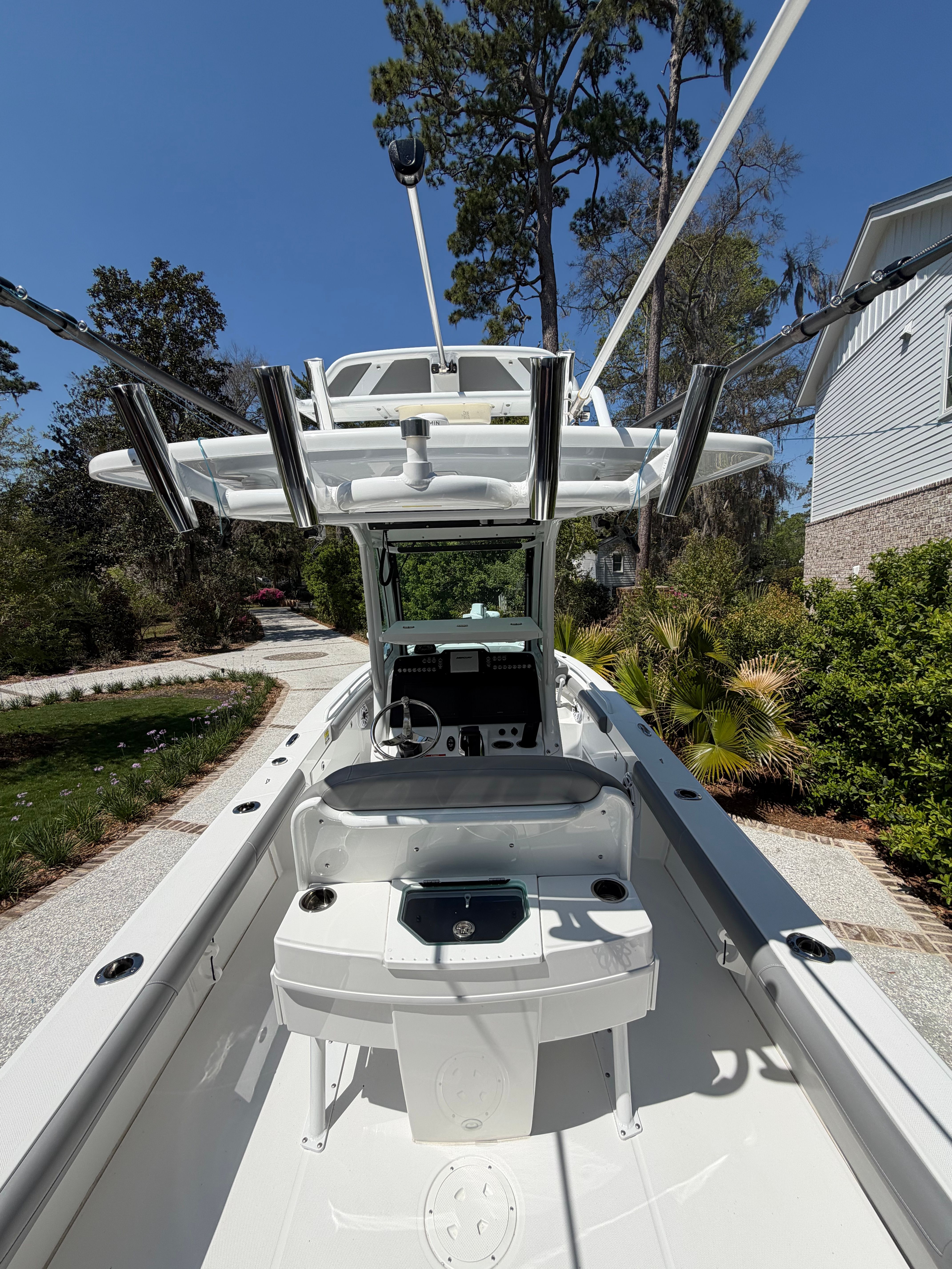 2025 Everglades 253 Center Console - 5