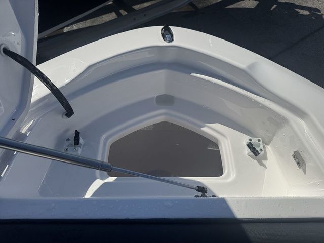 2025 Yamaha Boats 275SE - 10