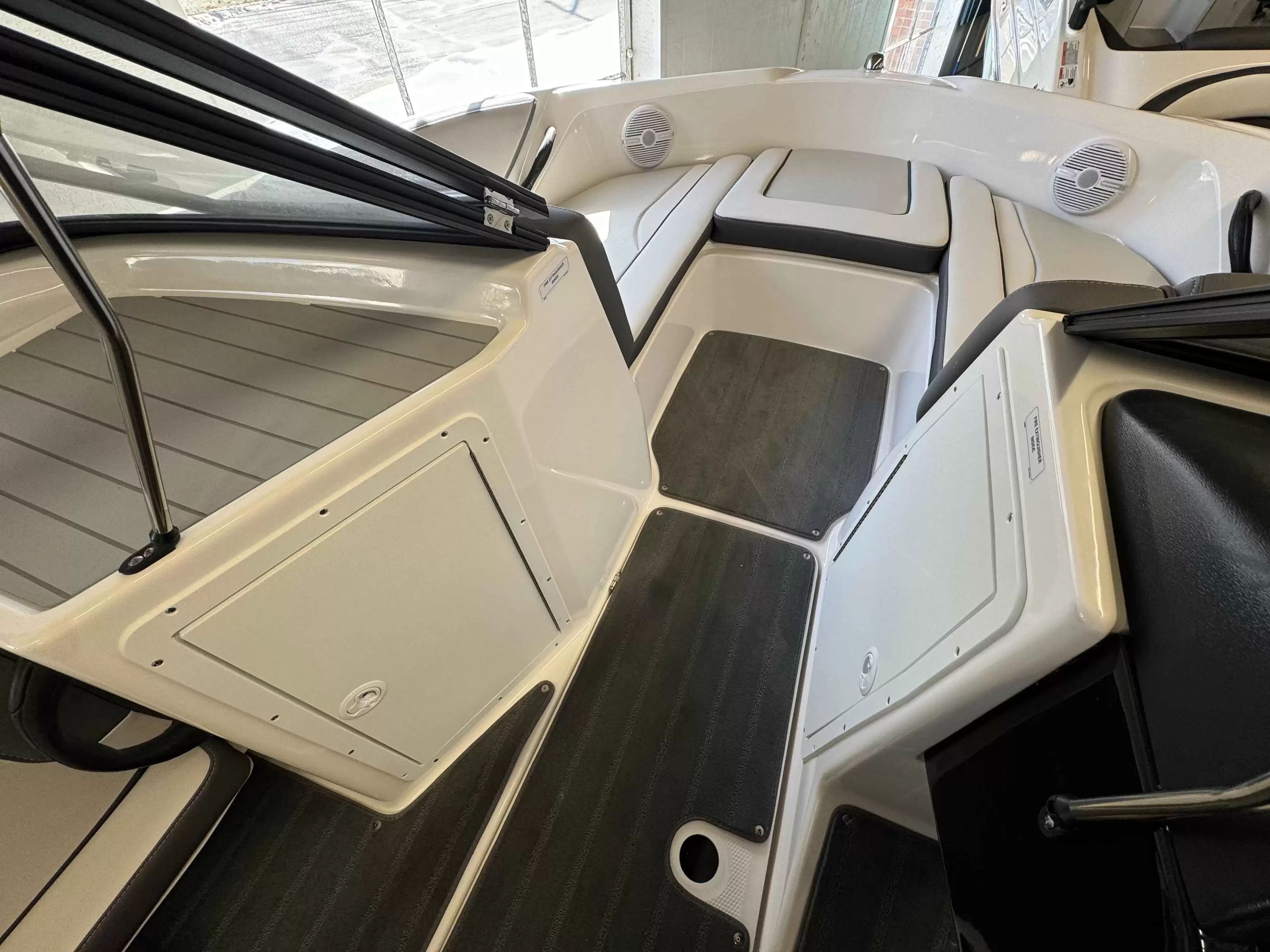 2026 Yamaha Boats AR190 - 18