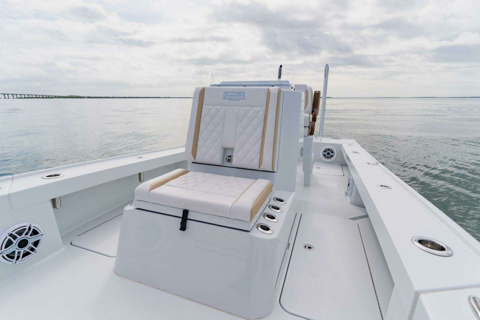 2026 Broadwater Boatworks 25 Bay Cat - Image 22