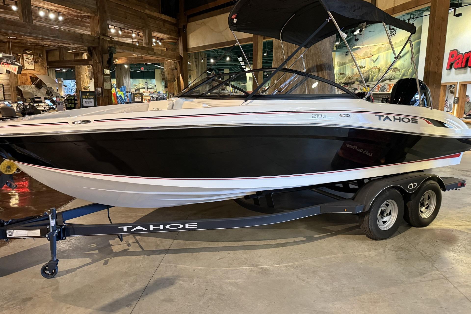 2024 Tahoe 210 S