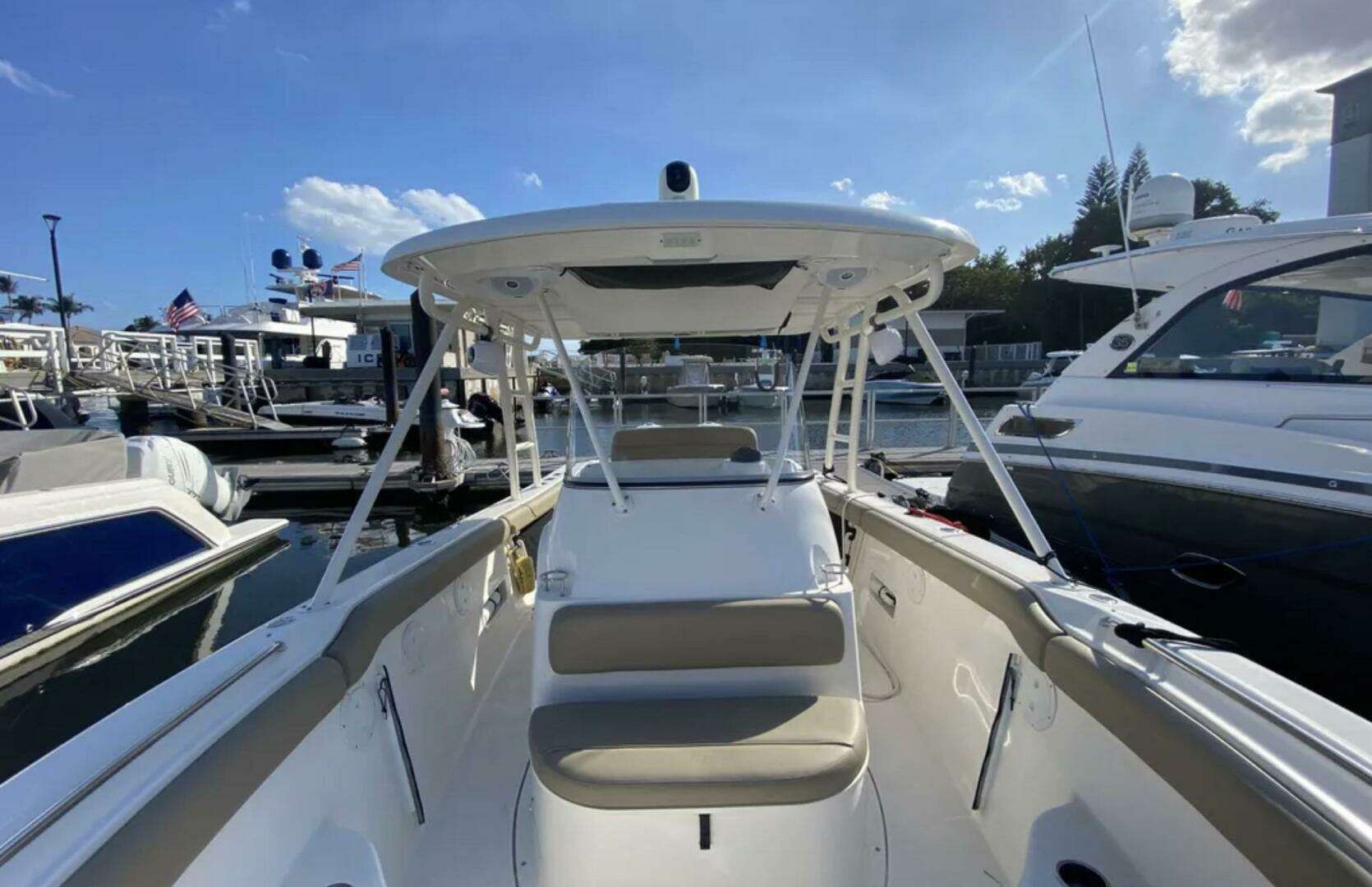 2015 Pursuit Sport - Image 23