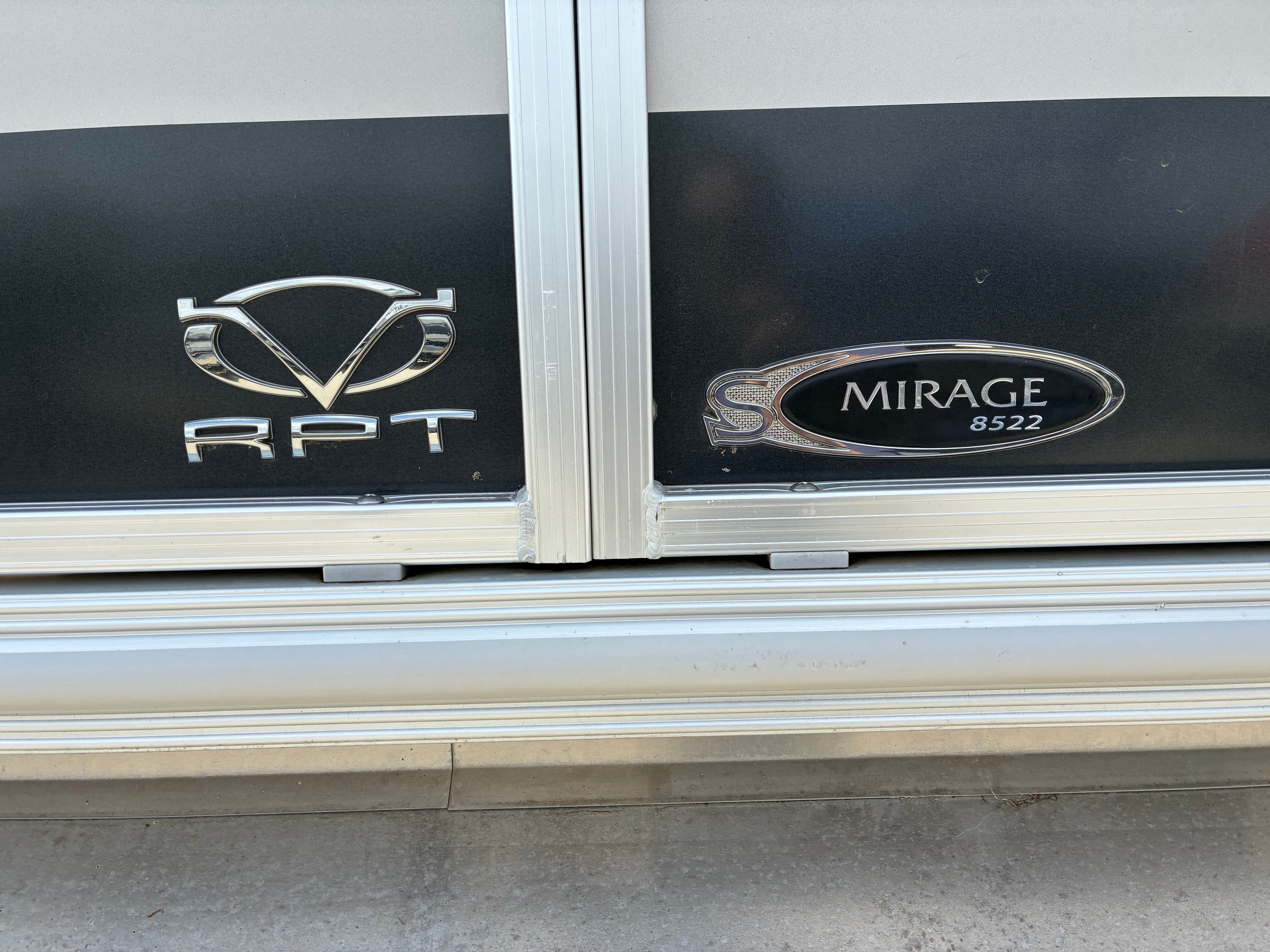 2013 Sylvan 8522 Mirage Cruise - 8