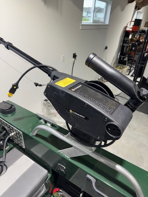 Cannon Magnum 5 electric winch on Hewescraft 180 Sportsman 2023.