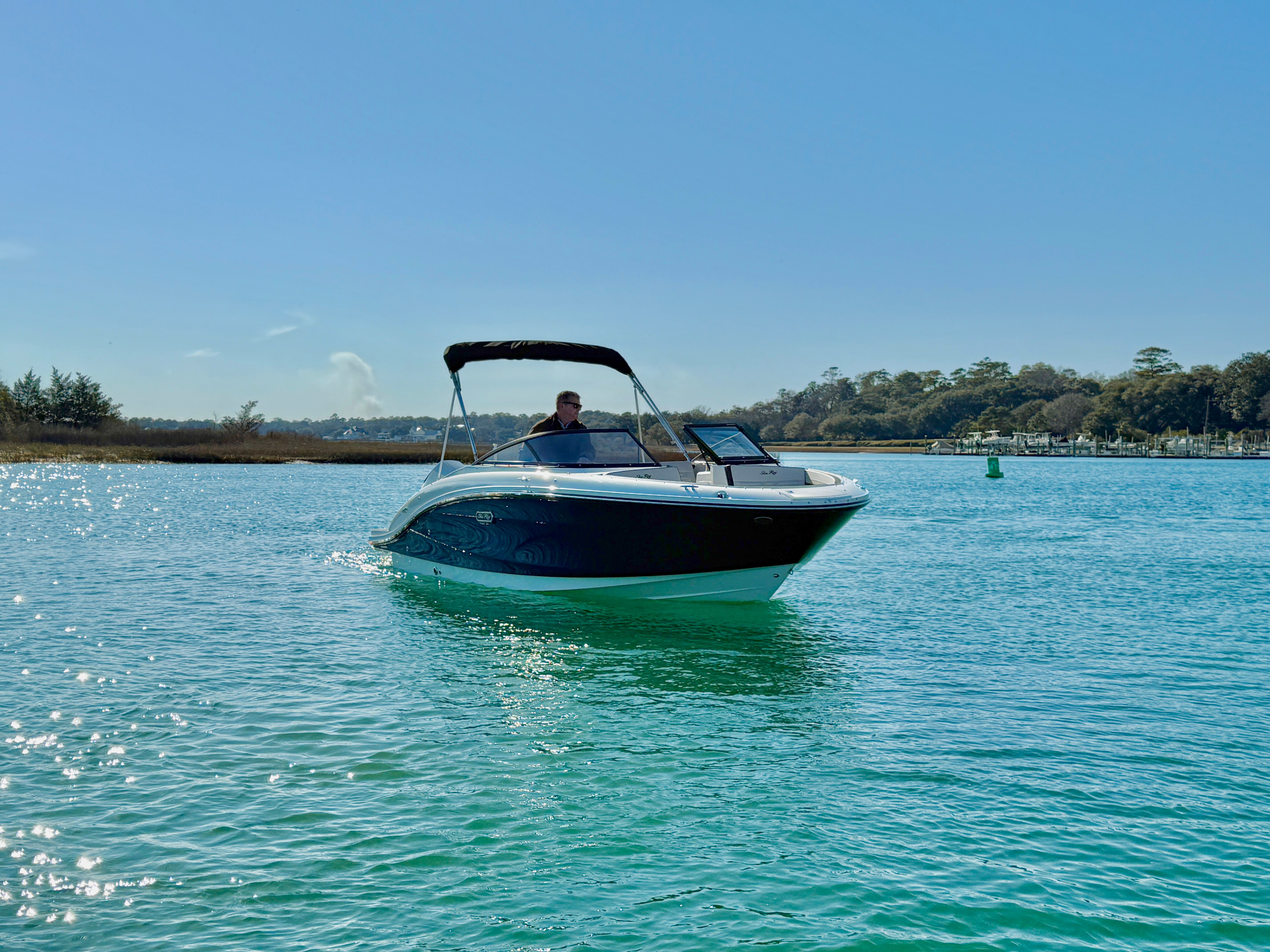 2026 Sea Ray SPX 210 Outboard - 4