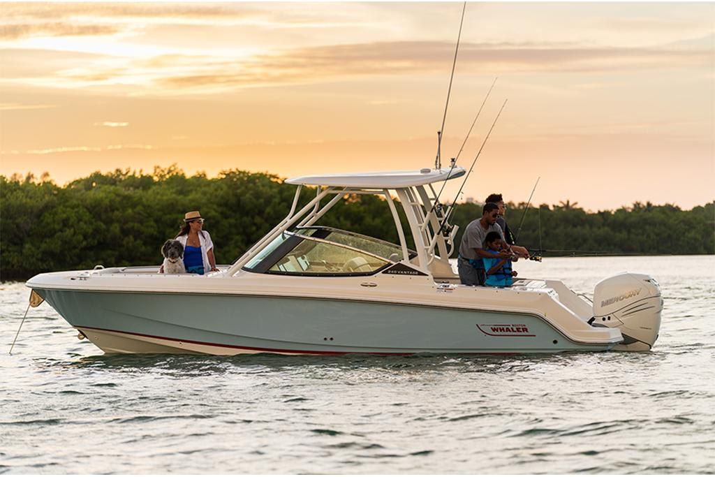 2023-Boston-Whaler-240-Vantage-MarineMax