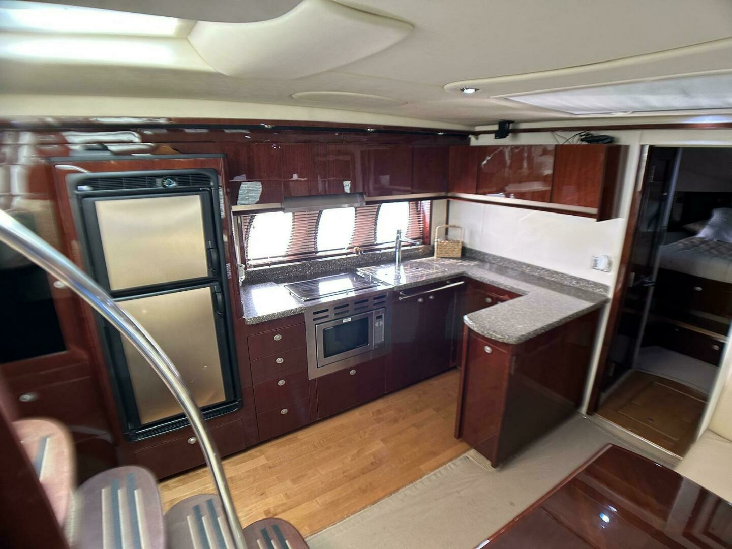 2008 Sea Ray 480 Sundancer - Image 30