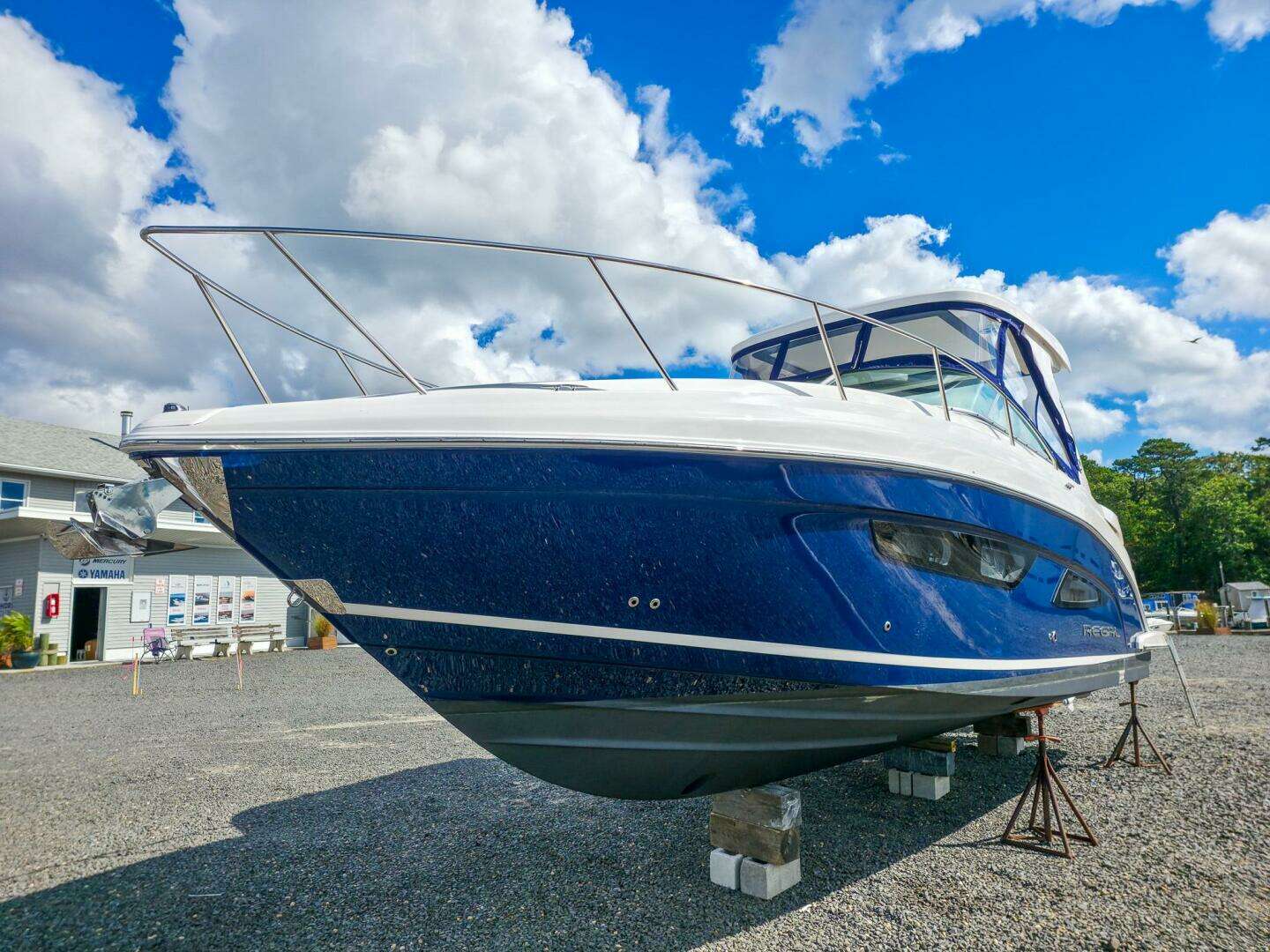 2026 Regal 33 XO - Image 7