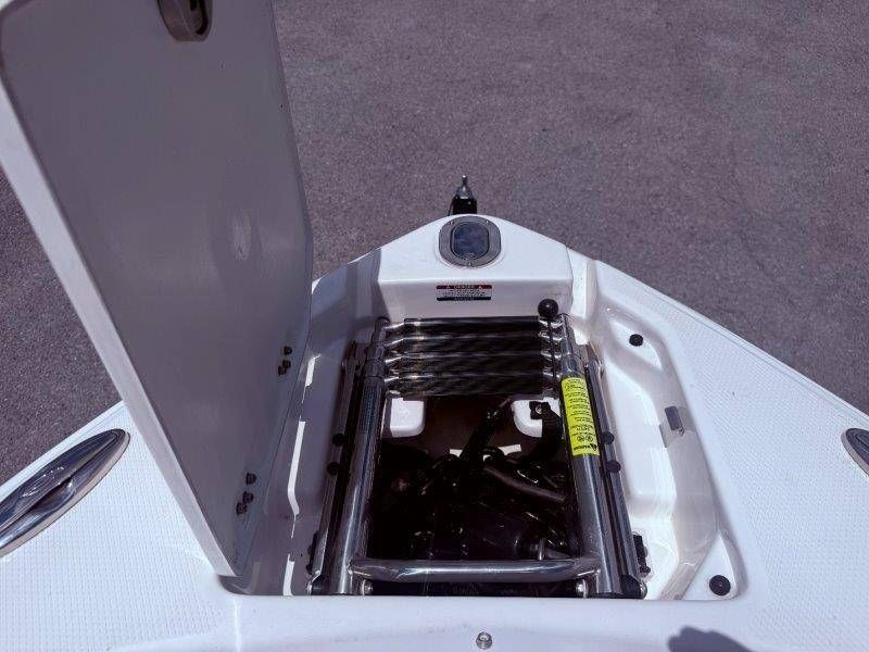 2020 Chaparral 237 SSX - 28